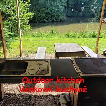 Na Brehu Rybnika Pupek Campingplatz *