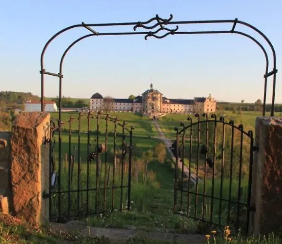 Na Břehu Rybníka Pupek Parque de Campismo Kohoutov